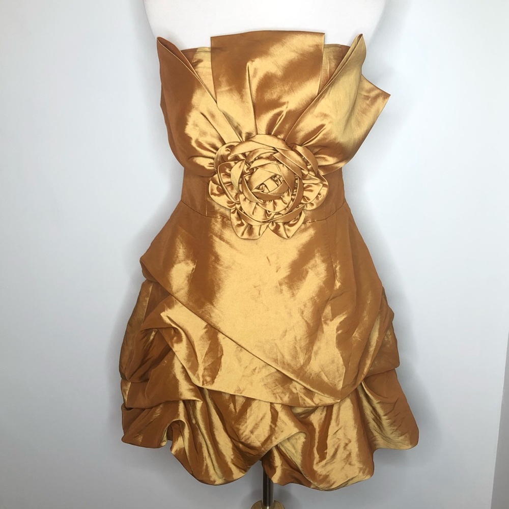 All items $5 Free Shipping over $30